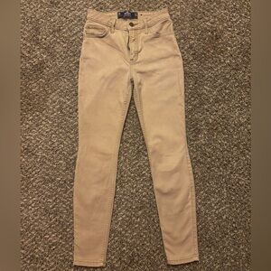Hollister women’s khakis size 0R.